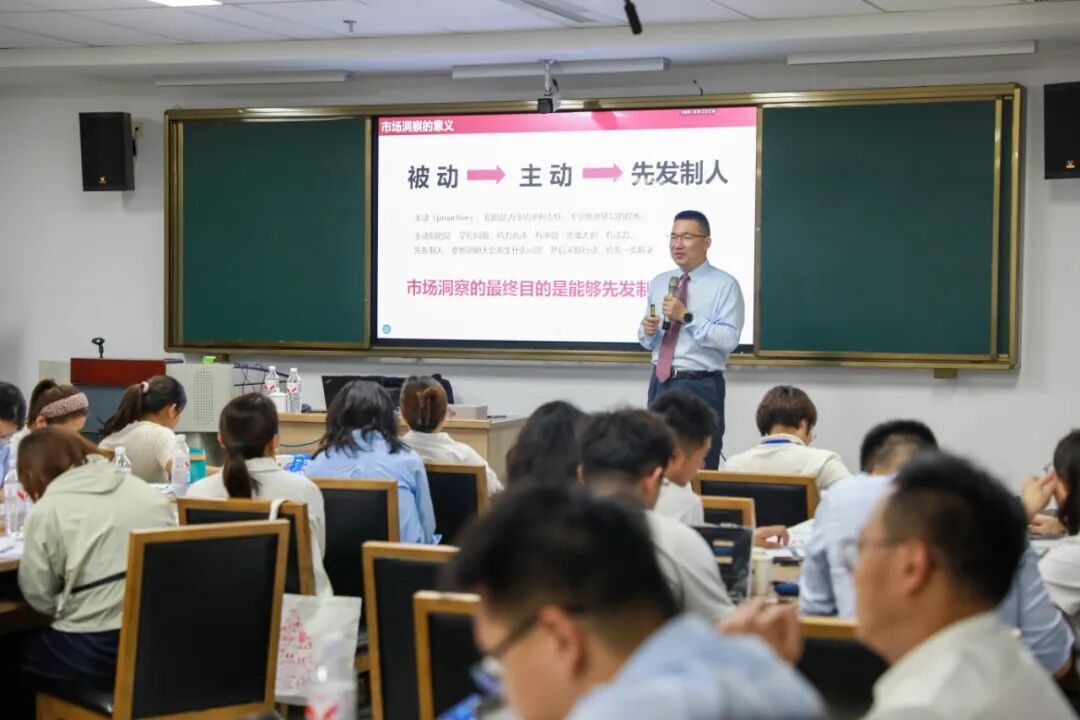 加拿大PC28