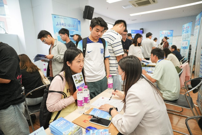 加拿大PC28
