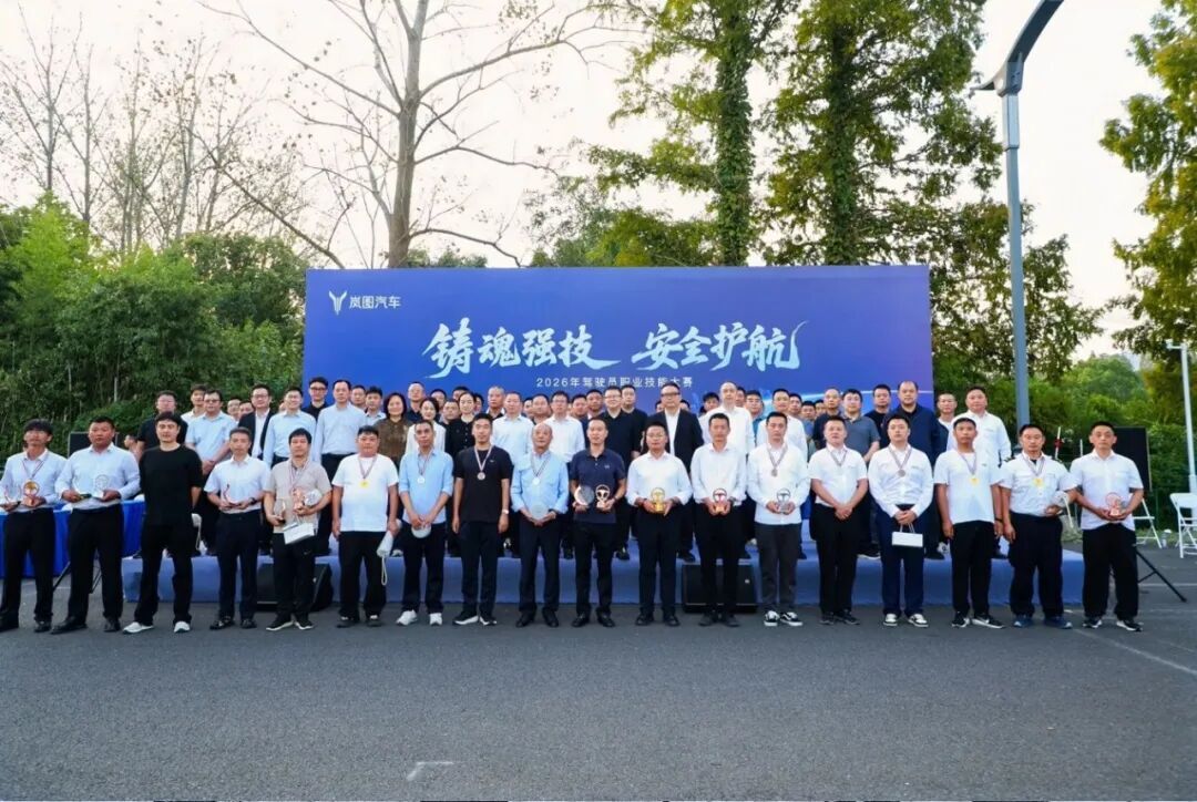 图1.jpg 加拿大PC28