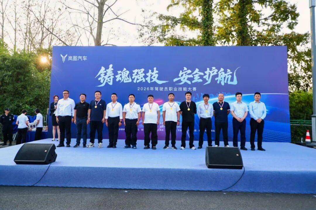 图13.jpg 加拿大PC28