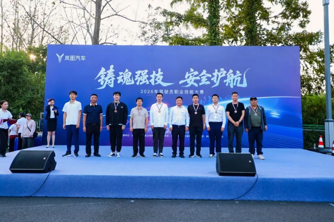 图15.jpg 加拿大PC28